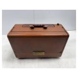 ZENITH TRANS-OCEANIC TUBE RADIO