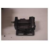 WEN TV434 4.25 in. Industrial Strength Benchtop and Drill Press Tilting Angle Vise