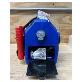 Cen-Tech 12V 750 Peak AMPS/ Jump Start