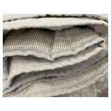 Quilt - French Linen Box Stitch, Pebble Heather/Pinstripe, Full/Queen