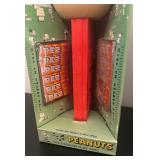 O - Giant Pez Charlie Brown Candy Roll Dispenser