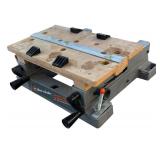 G - Black & Decker Bench Top Workmate Model: 79-020