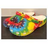 LL  - 2 Pairs of Crocs Tie-Dye and Yellow Clogs Size 11