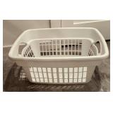 LL  - Set of 4 Plastic Laundry Bins
