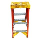 G - Werner 3 ft Extra Heavy Duty Fiberglass Step Ladder, 300 lb Capacity