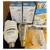 BR - Group of Assorted Light Bulbs