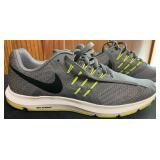 BR - Saucony Endorphin Shift 3 and Nike Running Shoes Set in Boxes