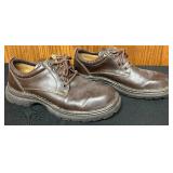 BR - Set of 2 Mens Brown Leather Shoes Including Tommy Hilfiger and 10.5/44 Oxfords