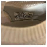 BR - Pair of Brooks Levitate Men