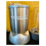 K - NutriBullet Magic Bullet 900 Series Blender Set with Cups and Accessories