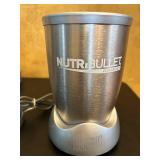 K - NutriBullet Magic Bullet 900 Series Blender Set with Cups and Accessories