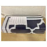 Outsunny Reversible Outdoor Rug, 9