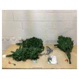 Goplus 6ft Pre-Lit Christmas Tree, Artificial Hinged Xmas Tree with 821 Branch Tips, 560 Warm White LED Lights, Foldable Metal Stand, Festival Decoration Tree for Home Office