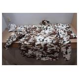 Snow Camo Jacket, Pants, and Hat