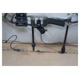 Mission by Mathews Switch RH Compound Bow - Tru Glo Sight, Containment Rest