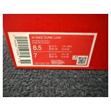 Nike Dunk Lows - Womens 8.5 Mens 7