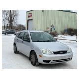 2007 FORD FOCUS ZX5 SE *No Accidents* (NO RESERVE)