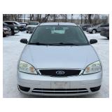 2007 FORD FOCUS ZX5 SE *No Accidents* (NO RESERVE)
