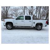 2007 GMC SIERRA 1500 SLT *4x4 | 6.0L Motor* (NO RESERVE)