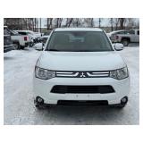 2014 MITSUBISHI OUTLANDER SE *All Wheel Drive | 2 Owners | No Accidents* (NO RESERVE)