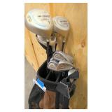 Taylor made golf bag with Ram G-Force clubs right handed