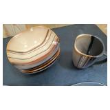 Hometrends partial set of ceramic dishes 3 medium plates, 3 large plates, 4 bowls, and one mug