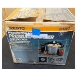 Presto Pressure Canner and Cooker 500