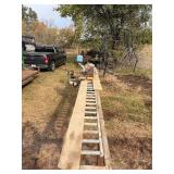 Heavy-duty wood sanding, Cleaning, de-barking, finish spraying on conveyor line designed for handling trim, rough sawn and smooth lumbe