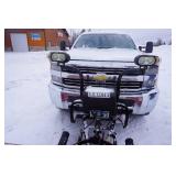 2015 Chevy 2500 HD Extended Cab 4 x 4 Pickup Truck With 8