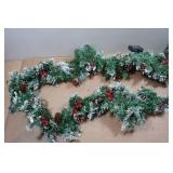Flocked Christmas Garland Décor