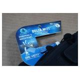 Clam Ice Armor Delta Mitts - Large