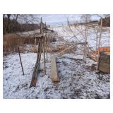 Scaffolding - 6 Frames, 6 Braces, 4 Adjustable Legs, 5 Planks