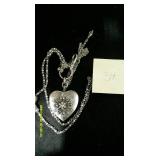 29 Necklaces New Fashion Jewelry Lot