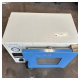 Vacuum Drying Box