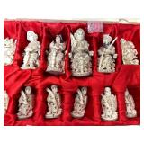 Outstanding Large Vintage Oriental Carved Bone Chess Set w/Case