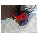 Toro 721E power clear snow thrower with electric start. Tested & works. As shown.
