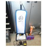 Hoover One power cordless vacuum with 2 good batteries & charger. Looks new but wont power up. As shown.