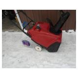 Toro power clear 721 snow thrower. Used condition. Tested & works. As shown.