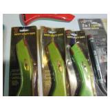 3-in-1 lighted magnetic screwdriver...