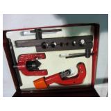Heavy duty flaring tool in case plu...