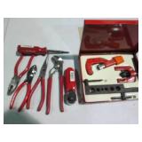 Flaring tool in metal case, channel...