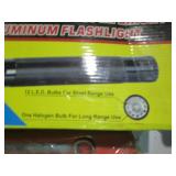 12 LED/Halogen rechargeable flashli...