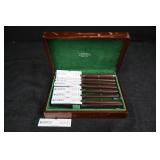 Cutco Knives - Set of 8 Vintage in Wooden Box