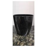 Lot of 7 – 3-Quart Plastic Round Ice Buckets (Black color with lids) from a Shutdown Hotel