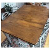 K - Sensational Dining Table with 6 Gray Windsor-Style Chairs