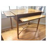LR - Vintage Four Leaf Expanding Table