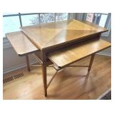 LR - Vintage Four Leaf Expanding Table