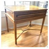 LR - Vintage Four Leaf Expanding Table