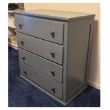 LL  - Vintage Gray Painted Wooden  4-Drawer Dresser