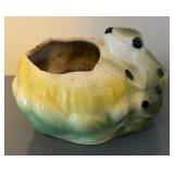 LL  - Petite Vintage Frog Planter